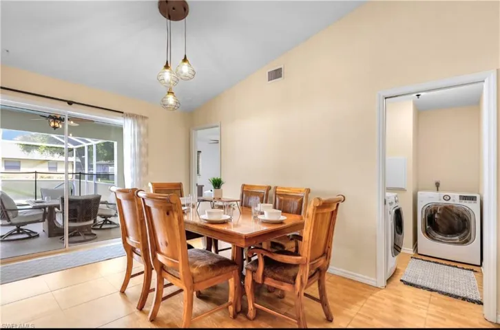 505 Se 9th Pl, Cape Coral, Florida 33990