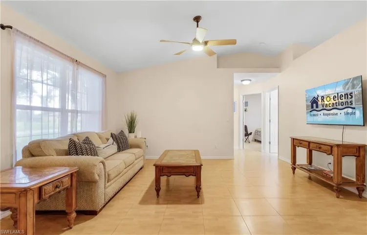 505 Se 9th Pl, Cape Coral, Florida 33990