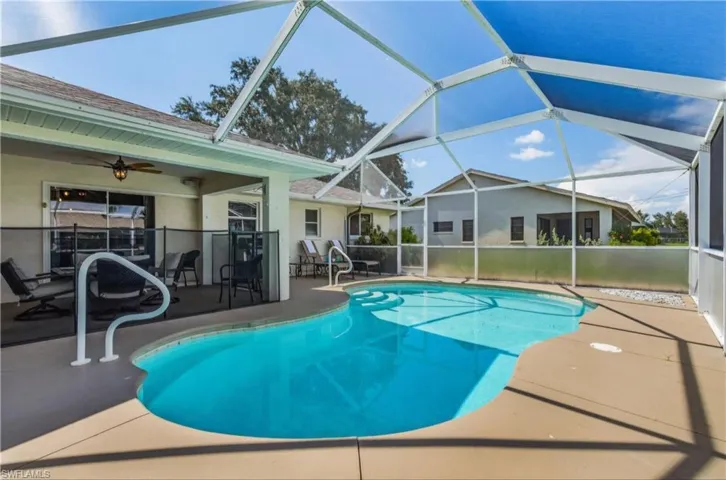 505 Se 9th Pl, Cape Coral, Florida 33990