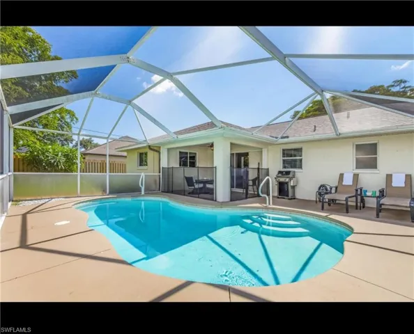 505 Se 9th Pl, Cape Coral, Florida 33990