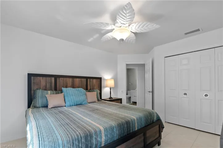 13470 Bridgeford Ave, Bonita Springs, Florida 34135