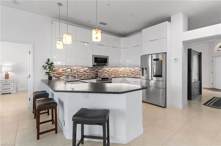 13470 Bridgeford Ave, Bonita Springs, Florida 34135