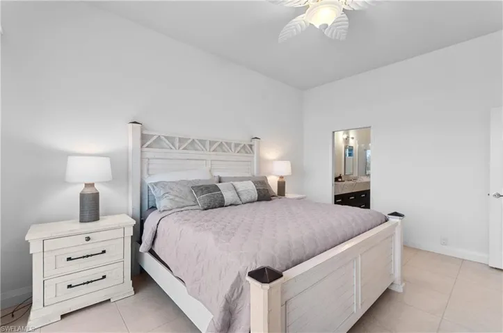 13470 Bridgeford Ave, Bonita Springs, Florida 34135