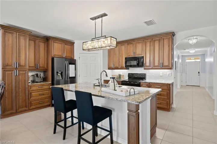 2619 NW 10th  ST, Cape Coral, FL 33993