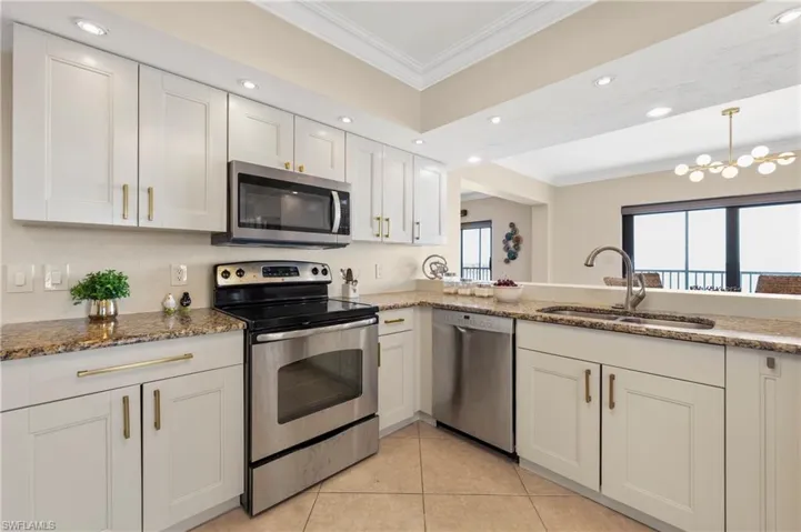 1920  Virginia  AVE, Fort Myers, FL 33901