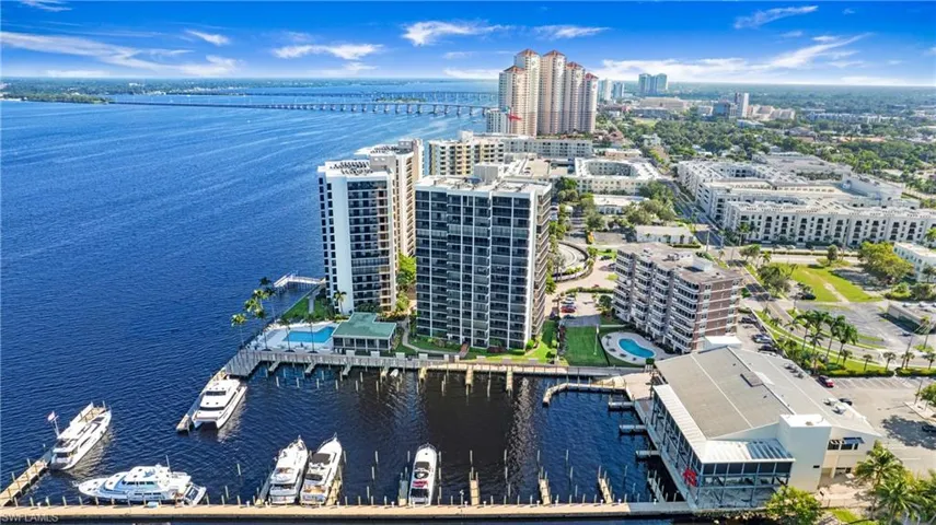 1920  Virginia  AVE, Fort Myers, FL 33901