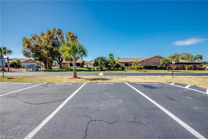 6406  Royal Woods  DR, Fort Myers, FL 33908