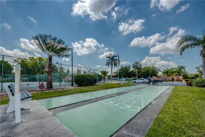 6406  Royal Woods  DR, Fort Myers, FL 33908