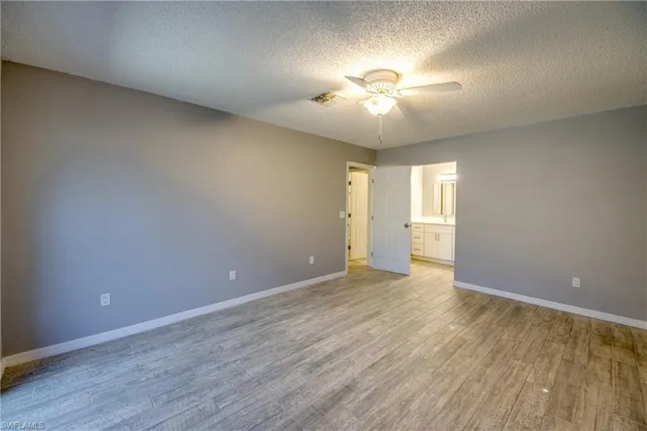 6406  Royal Woods  DR, Fort Myers, FL 33908