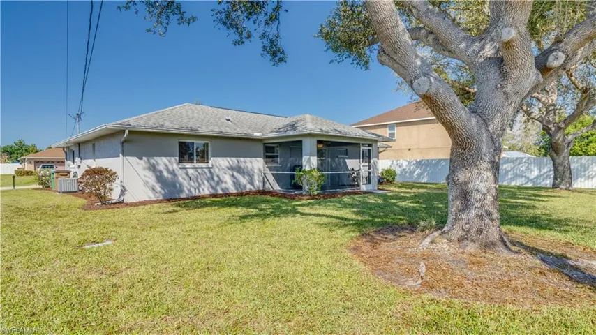 Backyard has two large Oak Trees providing lots of shade.  Enjoy the privacy with the neighbors fencing on three sides.