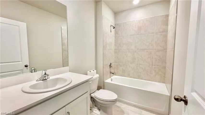 17710 Shade Tree Loop, Babcock Ranch, Florida 33982
