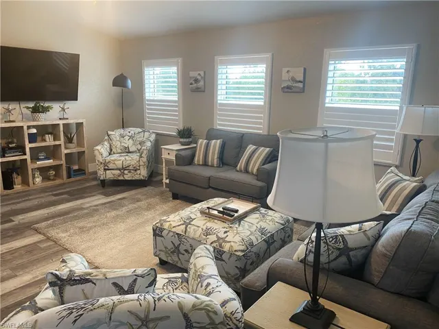 Pics from previous online rental