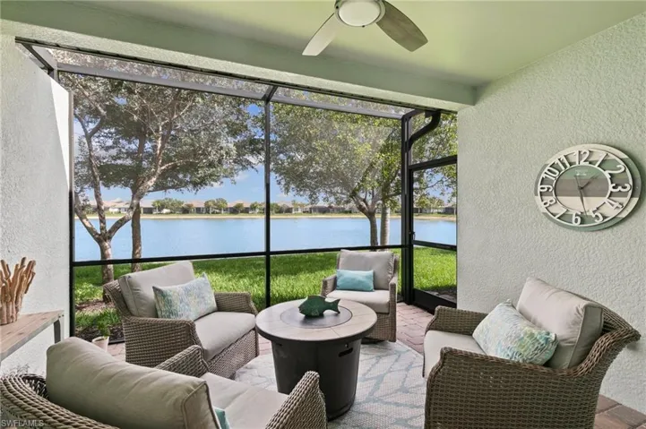 14888  Edgewater  CIR, Naples, FL 34114