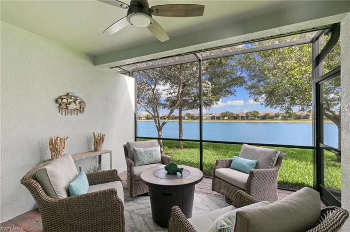 14888  Edgewater  CIR, Naples, FL 34114