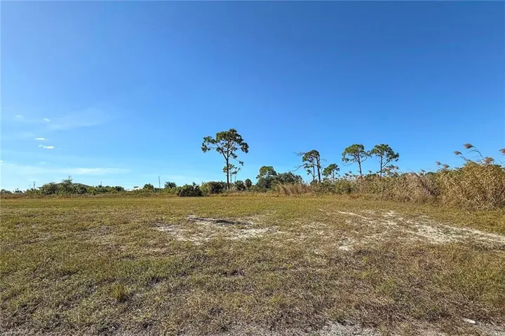 4202 Nw 36th Ave, Cape Coral, Florida 33993