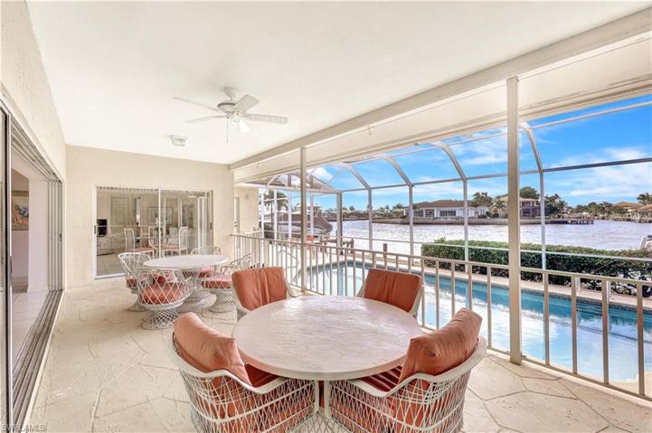 1726  Hummingbird  CT, MARCO ISLAND, FL 34145