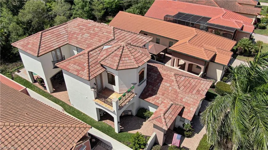 This view includes the balcony off the sitting room on the second floor.