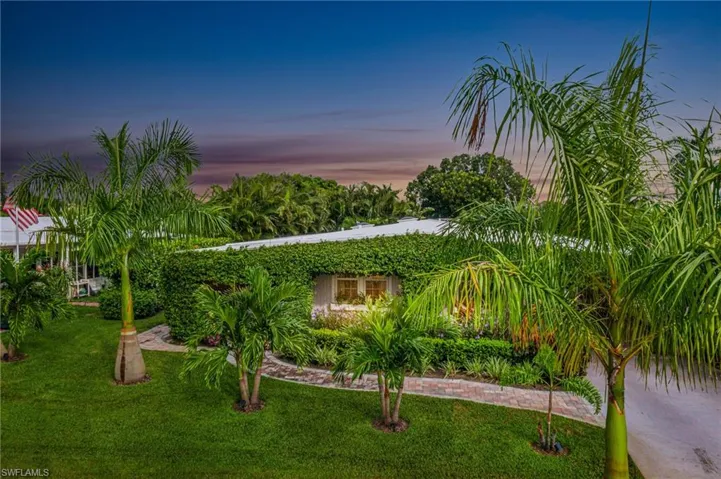 26237  Colony  RD, Bonita Springs, FL 34135
