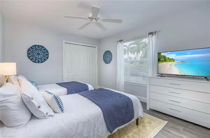 1537 Vintage Ln, Naples, Florida 34104