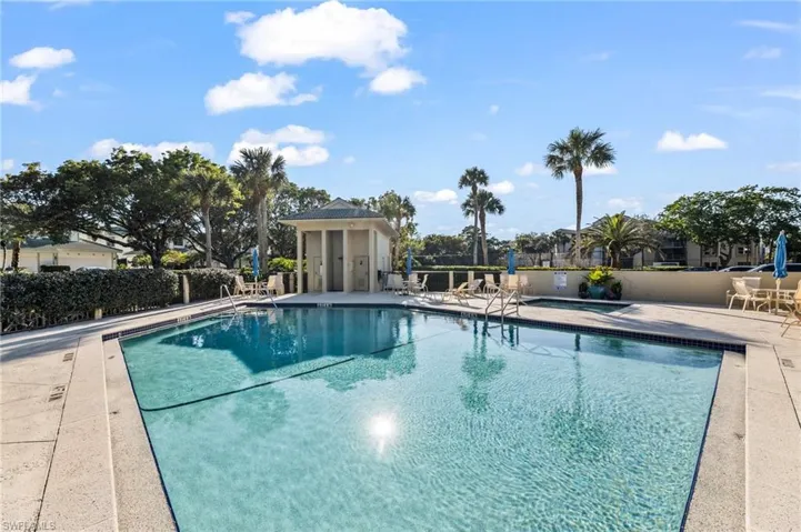 Greenbriar's very own community pool & spa