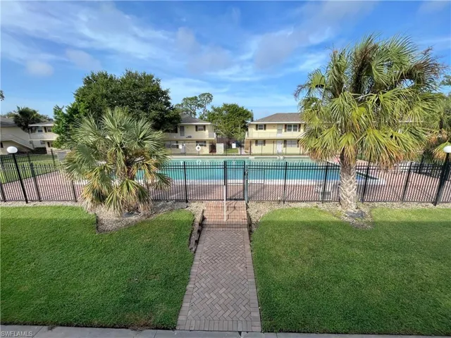 3325  Airport N RD, Naples, FL 34105