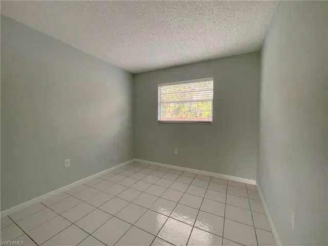 3325  Airport N RD, Naples, FL 34105