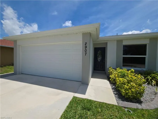 2907 SW Santa Barbara  PL, Cape Coral, FL 33914