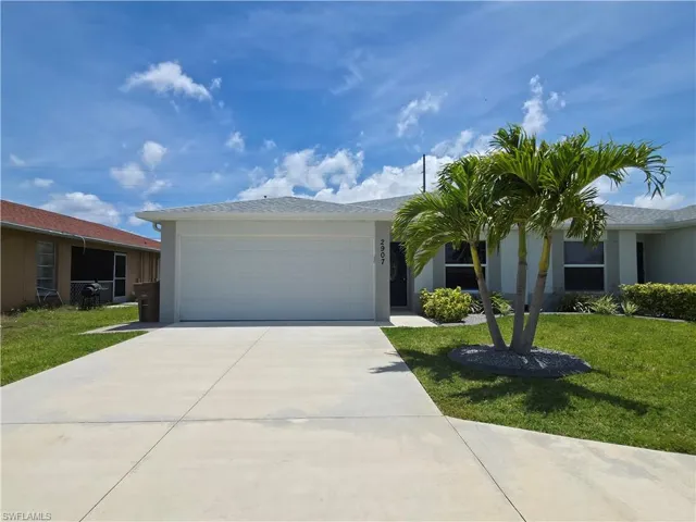 2907 SW Santa Barbara  PL, Cape Coral, FL 33914