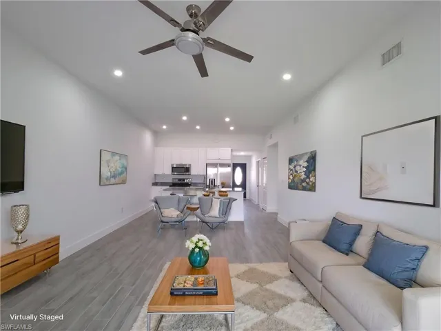 2907 SW Santa Barbara  PL, Cape Coral, FL 33914