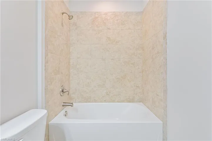 4365 Dutchess Park Rd, Fort Myers, Florida 33916