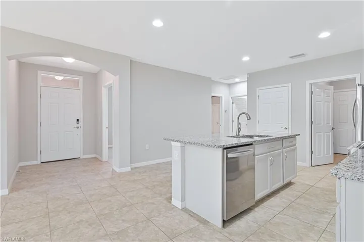 4365 Dutchess Park Rd, Fort Myers, Florida 33916