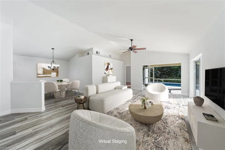 118  Fountain  CIR, Naples, FL 34119
