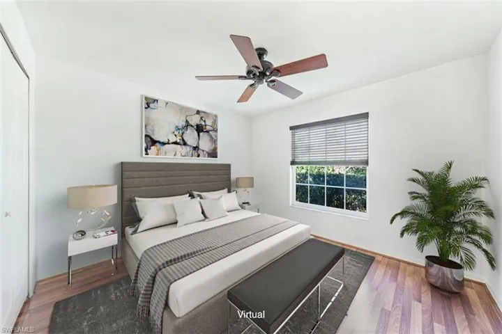 118  Fountain  CIR, Naples, FL 34119