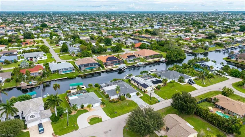 403 Se 33rd Ter, Cape Coral, Florida 33904