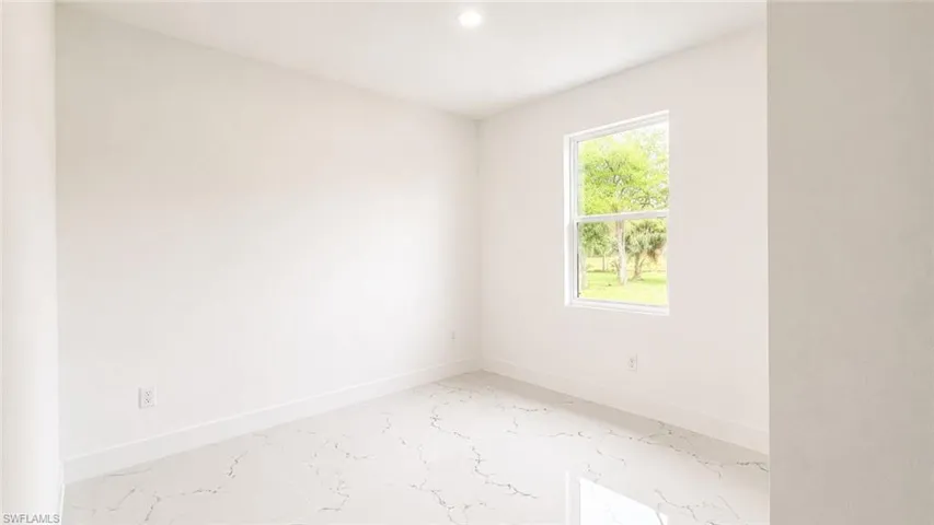 3052 S Beechwood Cir, Labelle, Florida 33935
