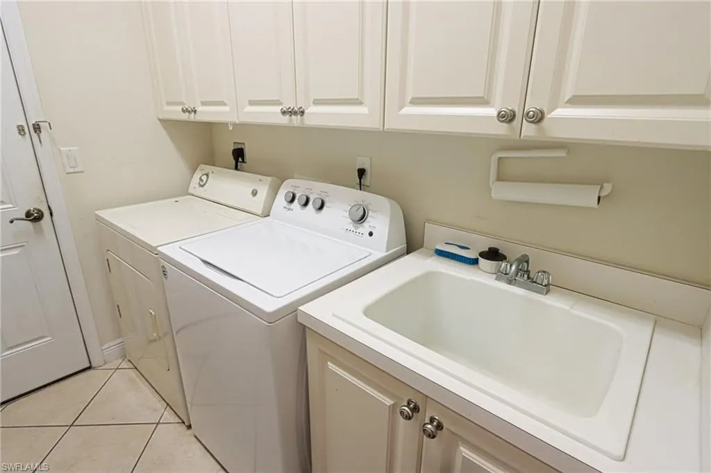 5526 Cheshire DR, Fort Myers, FL 33912,224004303