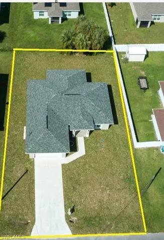 8038 Sunrise Cir, Labelle, Florida 33935