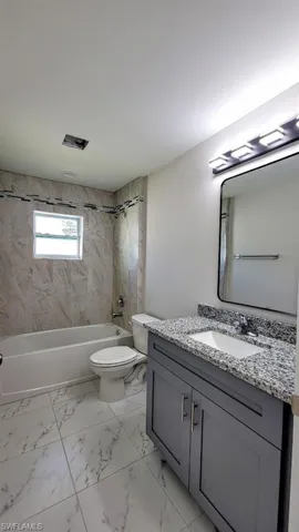 8038 Sunrise Cir, Labelle, Florida 33935
