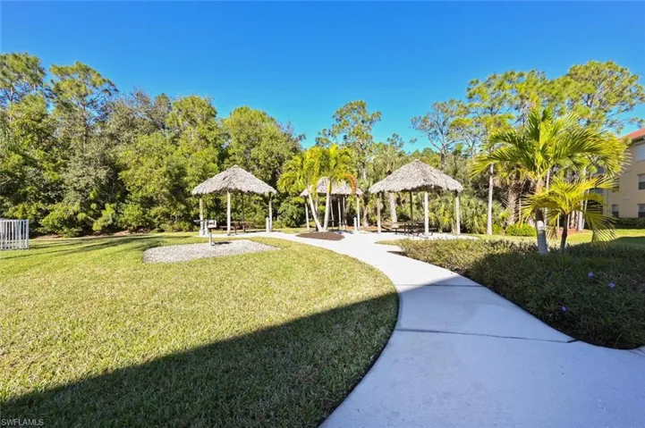 9175 Celeste Dr # 305, Naples, Florida 34113