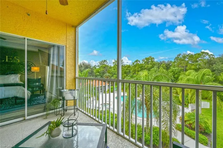 9175 Celeste Dr # 305, Naples, Florida 34113