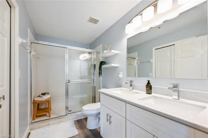 9175 Celeste Dr # 305, Naples, Florida 34113