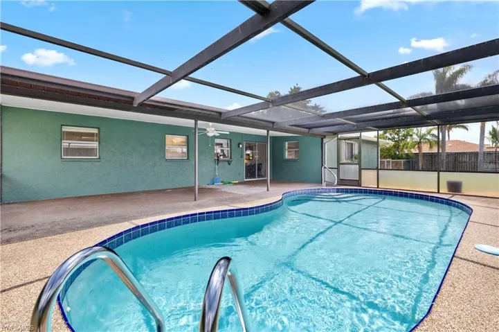 1209 Se 12th St, Cape Coral, Florida 33990