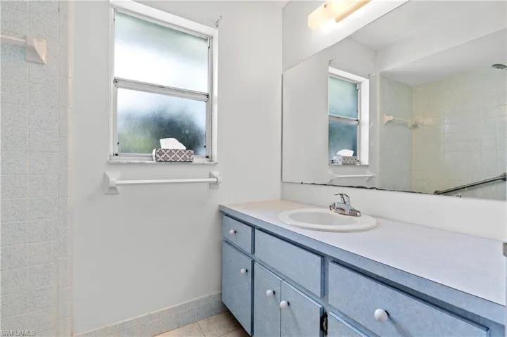 1209 Se 12th St, Cape Coral, Florida 33990