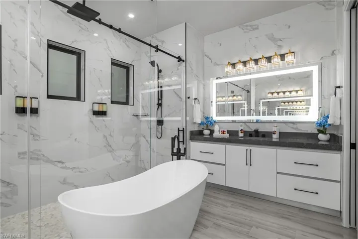 848 Rose Ct, Marco Island, Florida 34145