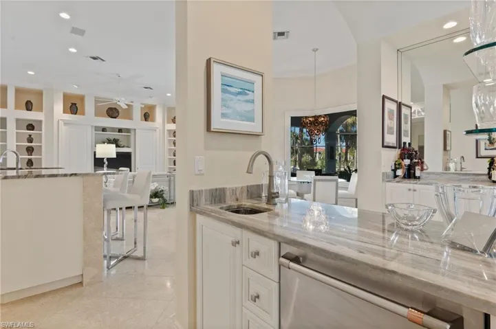 Beverage Center