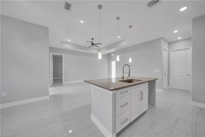 4208 28th St Sw, Lehigh Acres, Florida 33976