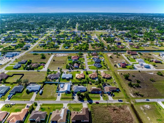 4013  10th W ST, Lehigh Acres, FL 33971