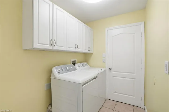 3622 NE 18th  PL, Cape Coral, FL 33909