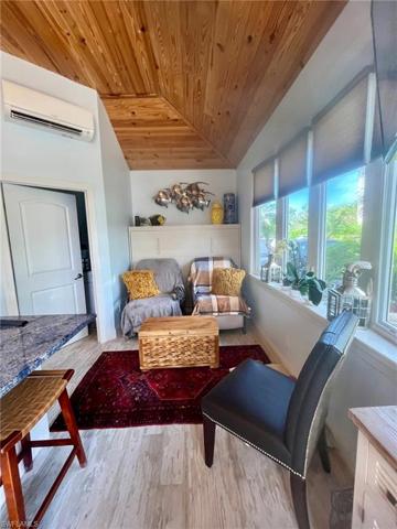4860 Carriage CT, NAPLES FL 34114