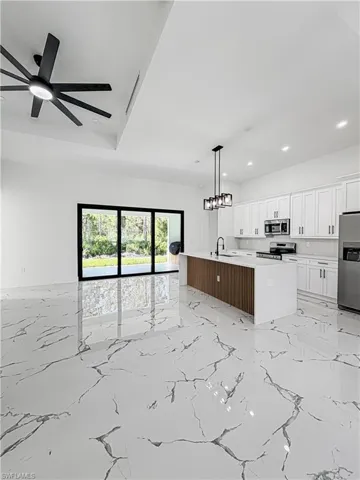 904 10th St, Lehigh Acres, Florida 33972